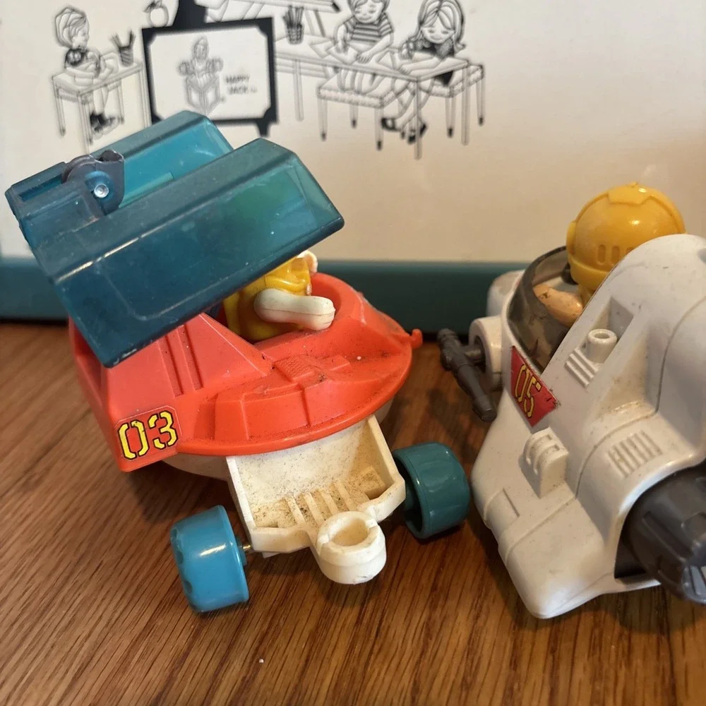 Vintage 1984 Playworld Lil Playmates Space Station Play Set 5‎ Accessories Lot